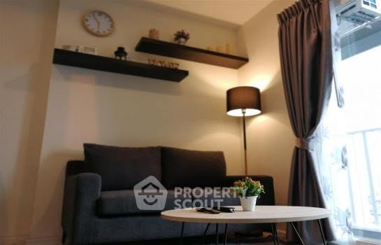living room of The Key Sathon-Charoen Rat