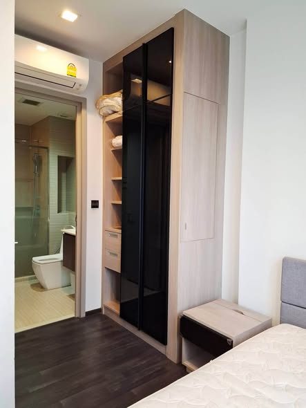 bedroom and room interior of THE LINE Asoke-Ratchada