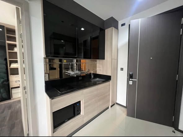 room interior and kitchen of THE LINE Asoke-Ratchada