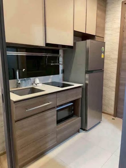 kitchen of THE LINE Phahon-Pradipat