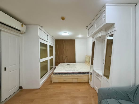 bedroom of The Link 1