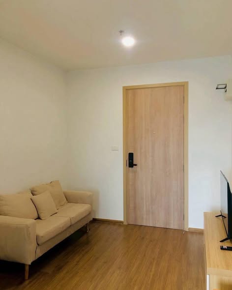 room interior of The LIVIN Phetkasem