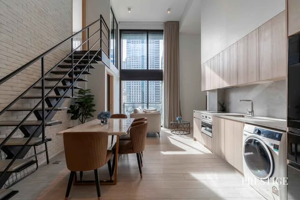 The Lofts Silom by Raimon Land