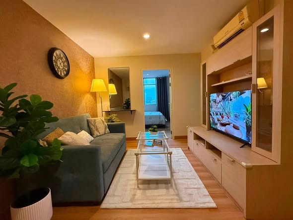 living room of The Log @ Sukjumvit 101/1