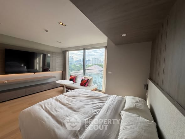 bedroom of The Madison
