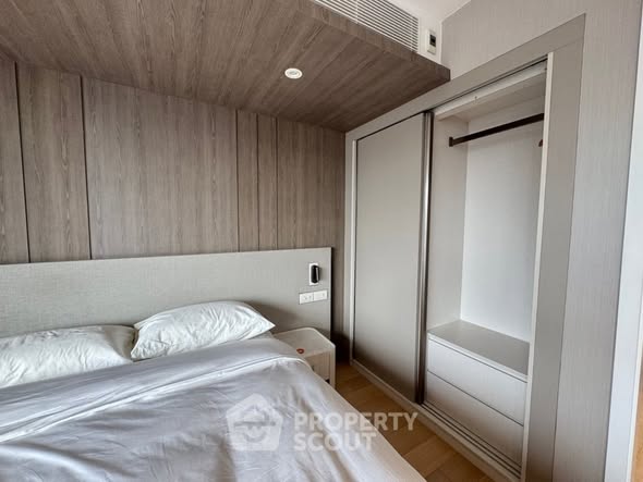 bedroom and room interior of The Madison