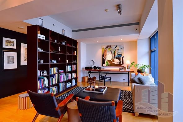 living room of The Met Condominium