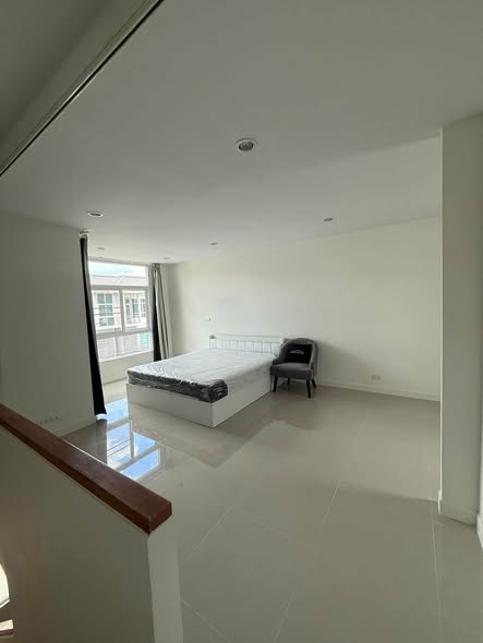 bedroom of The Metro Rama 9