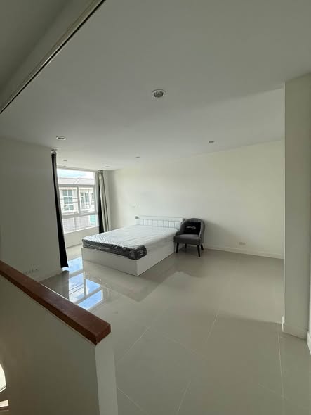 bedroom of The Metro Rama 9