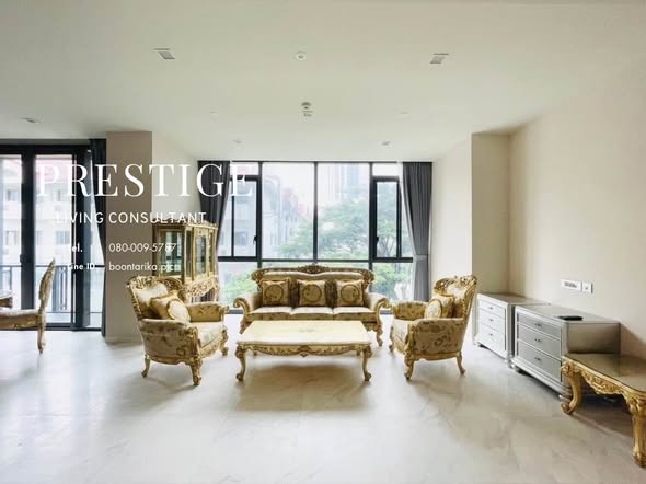 living room of The Monument Thong Lo