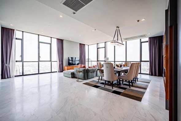living room of The Monument Thong Lo