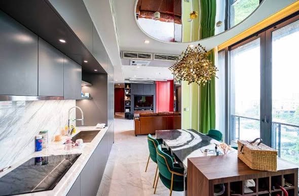living room and kitchen of The Monument Thong Lo