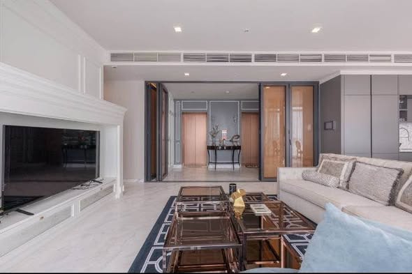 living room and kitchen of The Monument Thong Lo