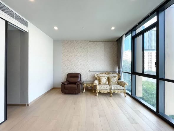 living room and room interior of The Monument Thong Lo