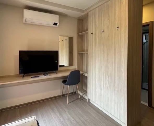 bedroom and room interior of THE MUVE Bangna
