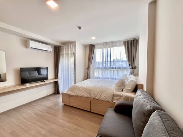 bedroom of THE MUVE Sukhumvit 107