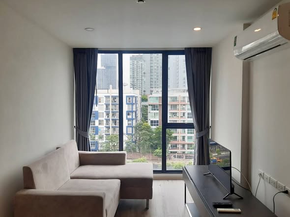 bedroom and living room of The Niche Mono Sukhumvit 50