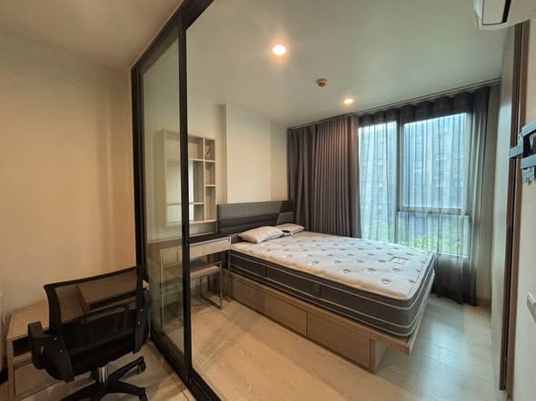 bedroom and room interior of The Niche Mono Sukhumvit 50