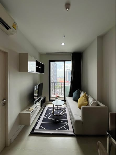 living room and bedroom of The Niche Pride Thong Lo-Phetchaburi