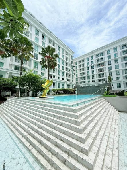 pool of The Orient Resort & Spa