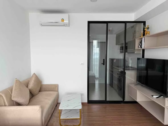 living room and bedroom and room interior of The Origin Ram 209 Interchange