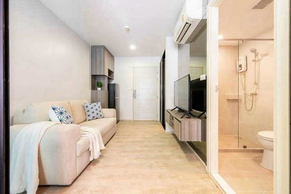 bedroom and room interior of The Origin Sukhumvit 105