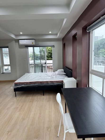 room interior of The PARK LANE Townhouses
