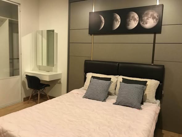 bedroom of The Parkland Taksin -Tha Phra