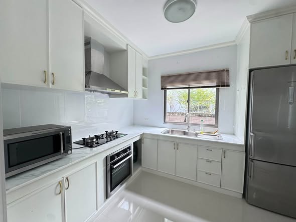 kitchen of The PLANT ESTIQUE