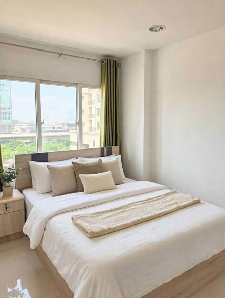 bedroom of The Plenary Sathon