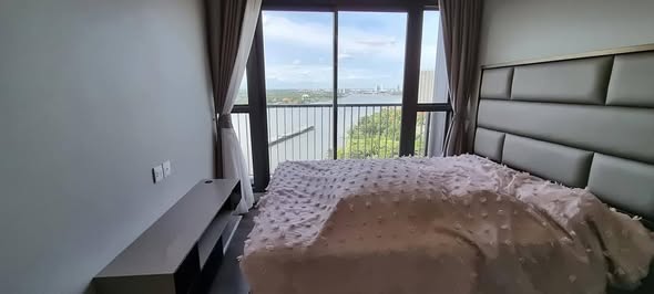 bedroom of The Politan Aqua