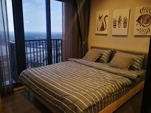 bedroom of The Politan Rive