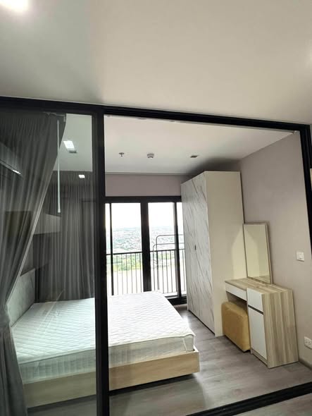 bedroom and room interior of The Politan Rive