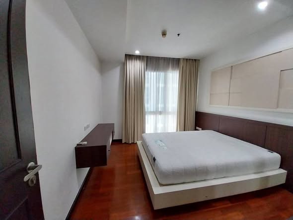 bedroom of The Prime 11 Condo