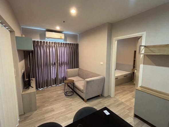 bedroom and room interior of The Privacy Rama 9