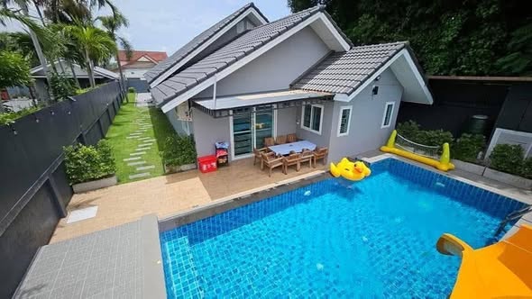 pool of The Private House Pool Villa