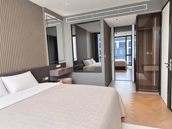 bedroom and room interior of THE RESERVE 61 HIDEAWAY