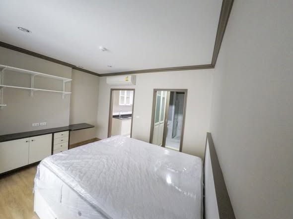 bedroom of The Reserve Kasemsan 3