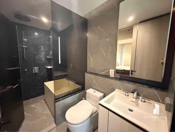 bathroom of The Reserve Sukhumvit 61