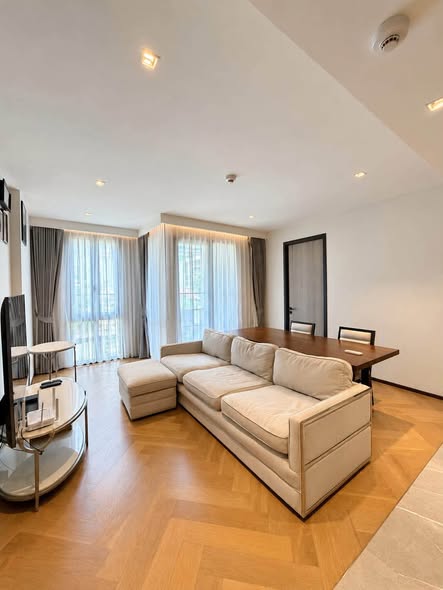 bedroom and living room of The Reserve Sukhumvit 61