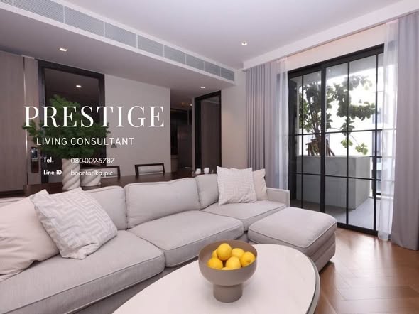 living room and room interior of The Reserve Sukhumvit 61
