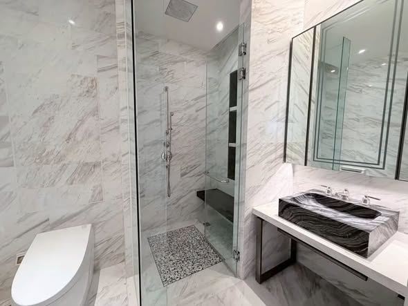 room interior and bathroom of The Residences at Mandarin Oriental Bangkok