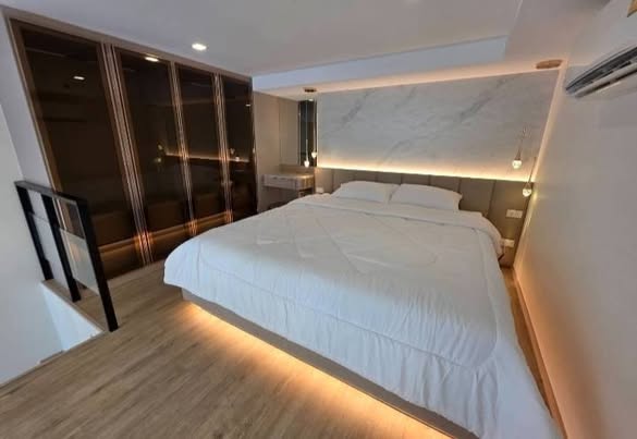 bedroom of The Rich Rama 9 – Srinagarindra