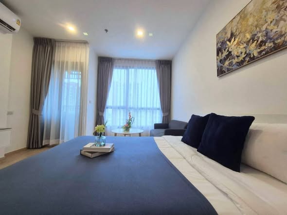 bedroom of The Rich Rama 9 – Srinagarindra