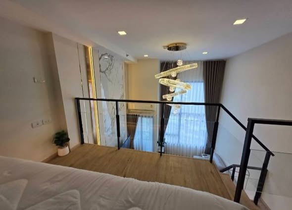 bedroom of The Rich Rama 9 – Srinagarindra