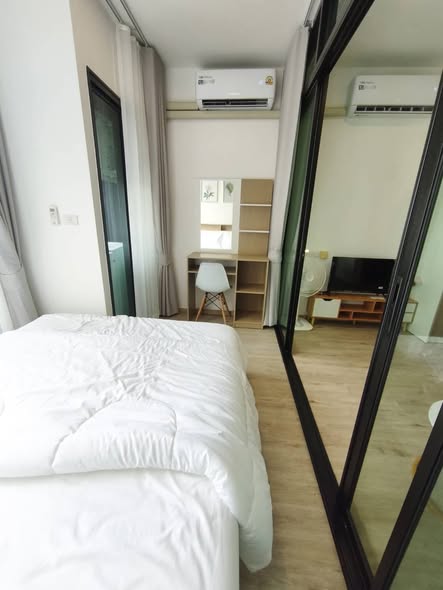 bedroom of The Rich Rama 9 – Srinagarindra