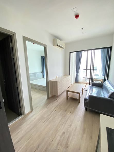 bedroom and room interior of The Rich Rama 9 – Srinagarindra