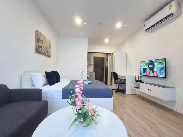 living room and bedroom of The Rich Rama 9 – Srinagarindra