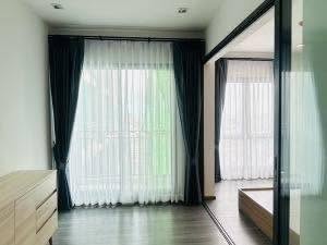 bedroom and room interior of The Rich Sathon-Taksin