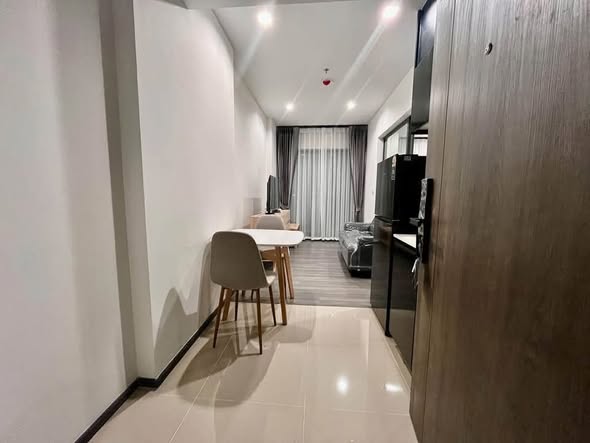 The Rich Sathon-Taksin